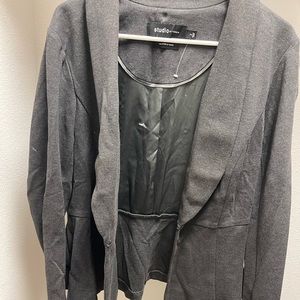 Used gray STUDIO jacket suit